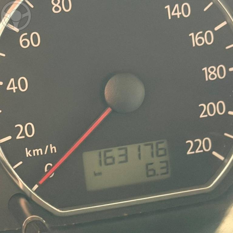 VOLKSWAGEN - POLO 1.6 MI SPORTLINE 8V FLEX 4P MANUAL - 2008/2009 - PRETA - R$ 31.500,00