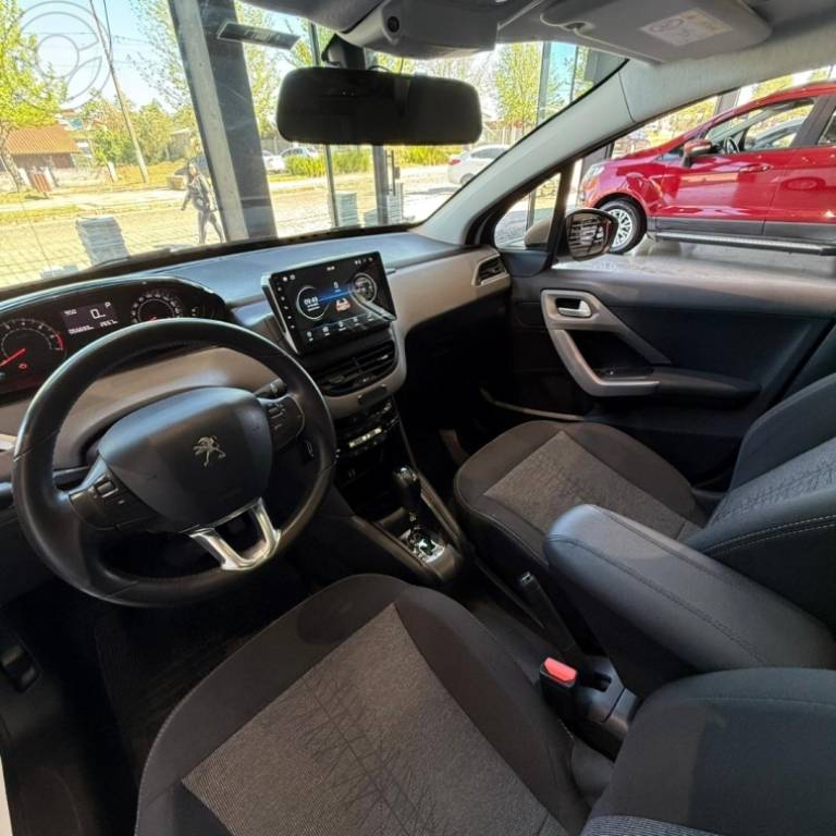 PEUGEOT - 208 1.6 ALLURE 16V FLEX 4P AUTOMÁTICO - 2017/2018 - BRANCA - R$ 62.900,00