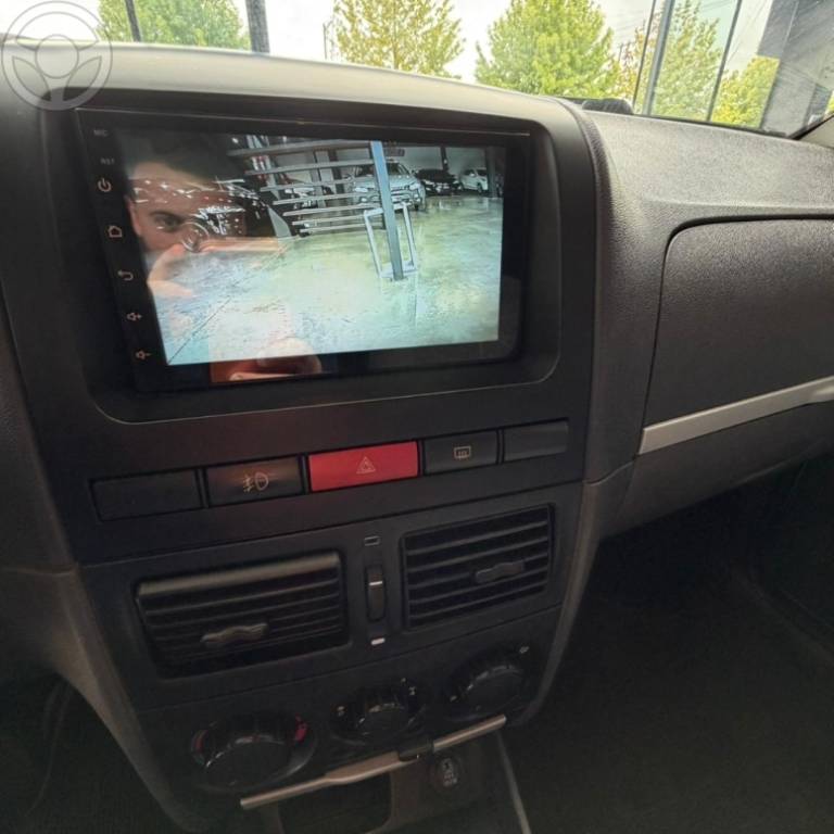 FIAT - PALIO 1.8 MPI HLX 8V FLEX 4P MANUAL - 2005/2006 - PRATA - R$ 28.900,00