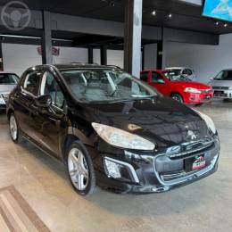 PEUGEOT - 308 2.0 ALLURE 16V FLEX 4P AUTOMÁTICO - 2012/2013 - PRETA - R$ 34.500,00