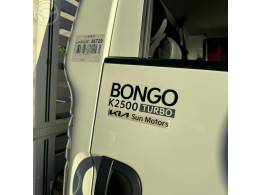 KIA MOTORS - BONGO 2.5 K-2500 4X2 CS TURBO DIESEL 2P MANUAL - 2023/2024 - BRANCA - R$ 161.900,00