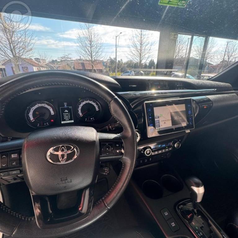 TOYOTA - HILUX 2.8 SRX 4X4 CD 16V DIESEL 4P AUTOMÁTICO - 2018/2019 - BRANCA - R$ 215.000,00