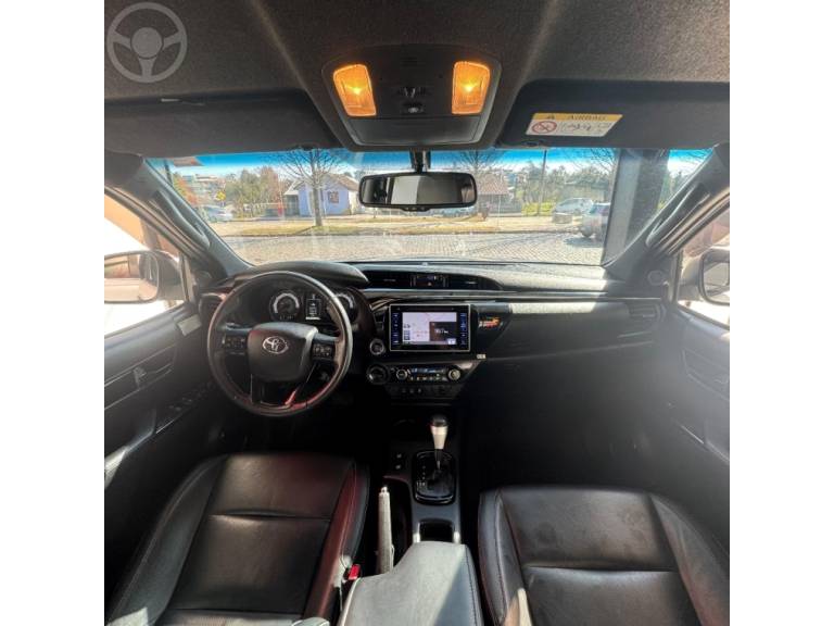 TOYOTA - HILUX 2.8 SRX 4X4 CD 16V DIESEL 4P AUTOMÁTICO - 2018/2019 - BRANCA - R$ 215.000,00