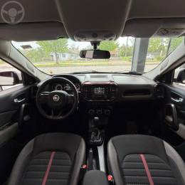 FIAT - TORO 1.8 16V EVO FLEX FREEDOM AUTOMÁTICO - 2018/2019 - BRANCA - R$ 95.900,00