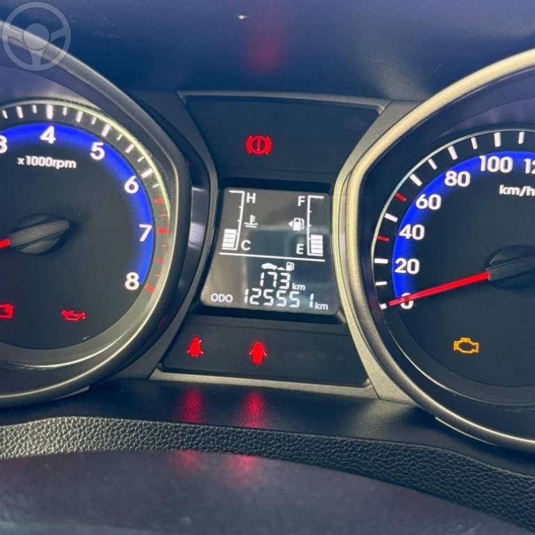 HYUNDAI - HB20S 1.6 COMFORT PLUS 16V FLEX 4P MANUAL - 2014/2014 - BRANCA - R$ 55.900,00