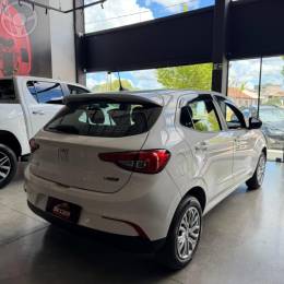 FIAT - ARGO 1.0 FIREFLY FLEX DRIVE MANUAL - 2023/2023 - BRANCA - R$ 65.900,00